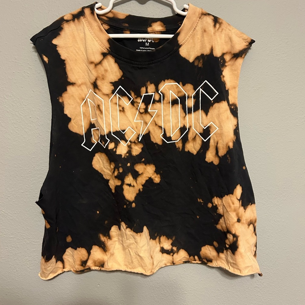 AC/DC Women's Black and Tan Tie-Dye Tee